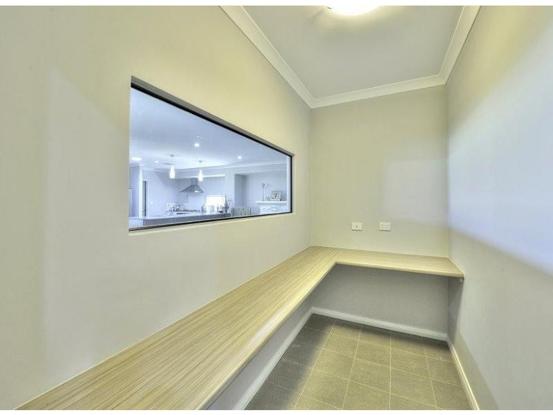 20 Dotterel Drive, Dudley Park WA 6210