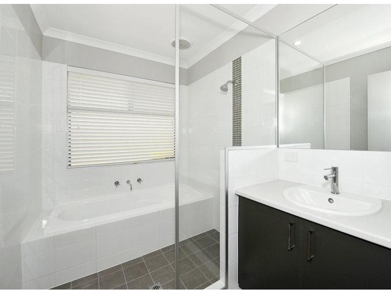 20 Dotterel Drive, Dudley Park WA 6210