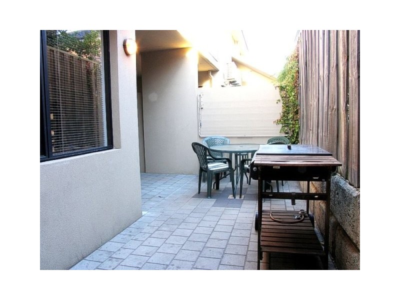 12/386 Stirling Street, Highgate WA 6003