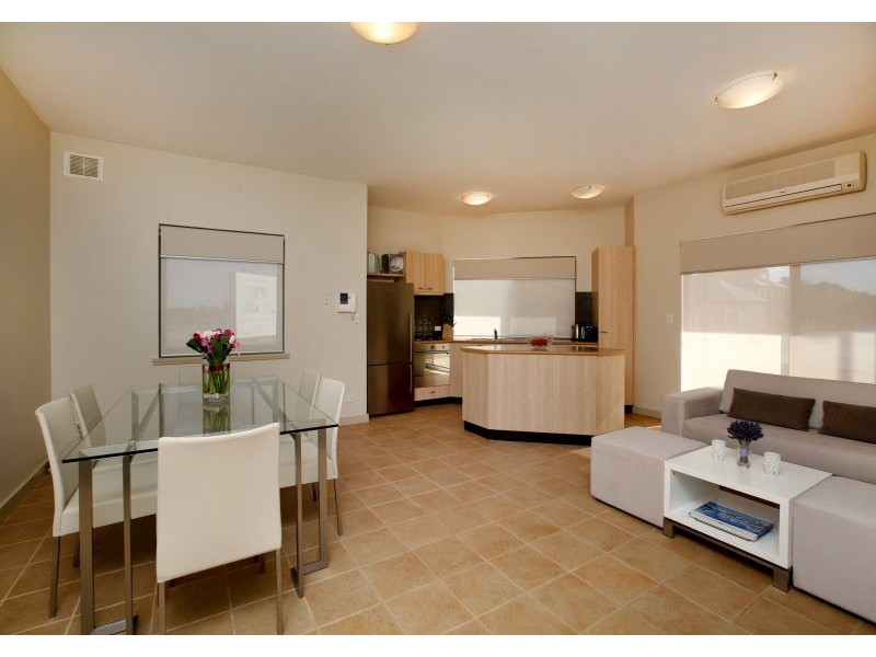 1/3C Marina Road, Ascot WA 6104