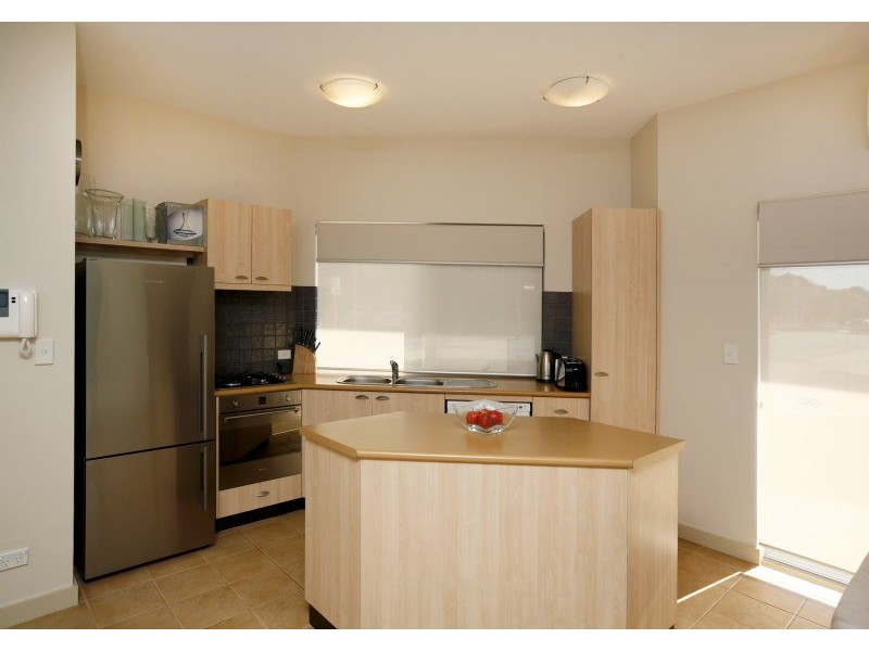 1/3C Marina Road, Ascot WA 6104