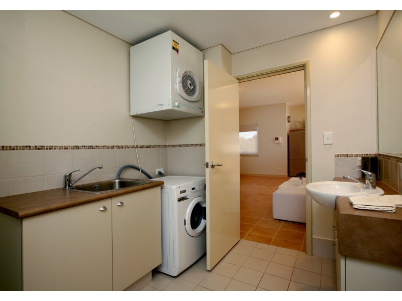 1/3C Marina Road, Ascot WA 6104