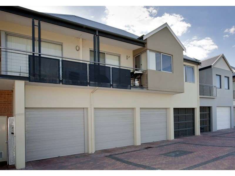 1/3C Marina Road, Ascot WA 6104