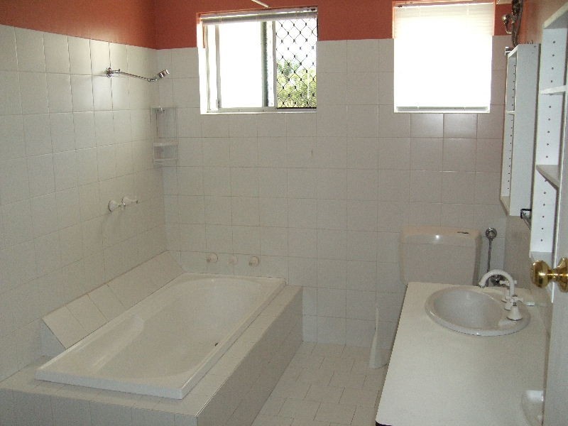 5/4 Milton Avenue, Yokine WA 6060