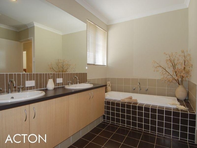 102 Keymer Street, Belmont WA 6104