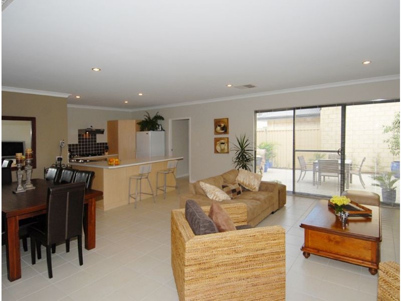 102 Keymer Street, Belmont WA 6104