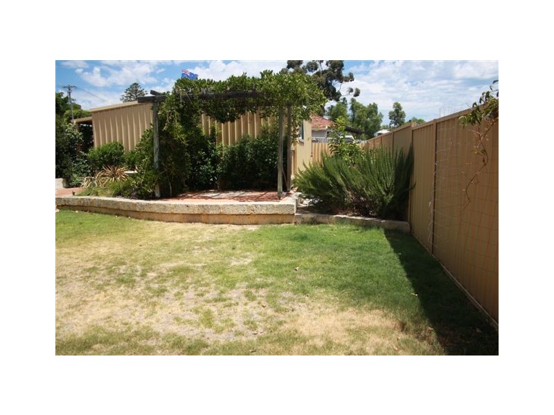 19 Shaftesbury Avenue, Bayswater WA 6053