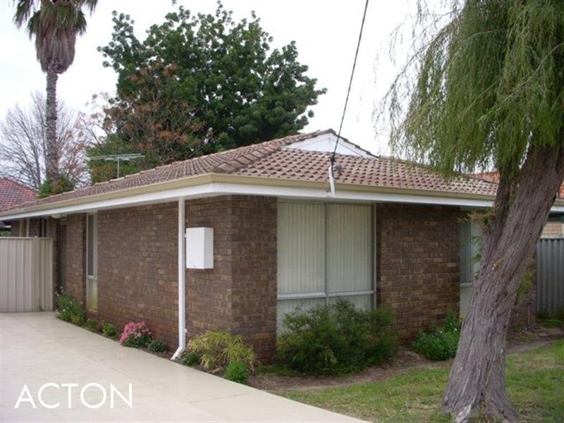 11 Lyons Street, Rivervale WA 6103