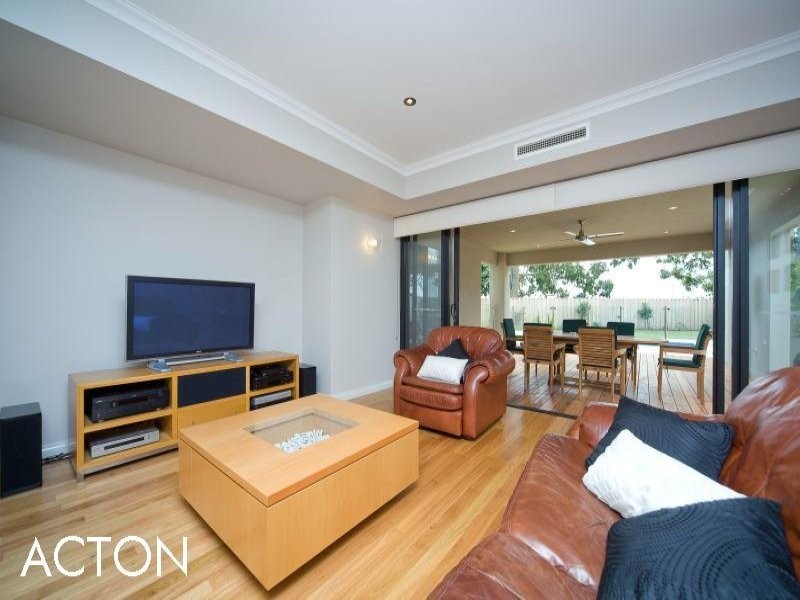 96 Kelvin Street, Maylands WA 6051