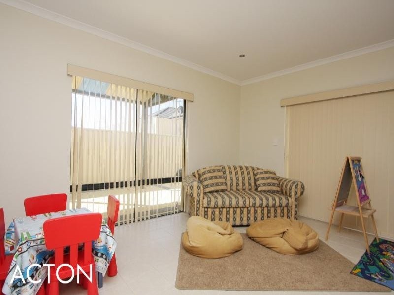 6 Bencubbin Crescent, Dianella WA 6059