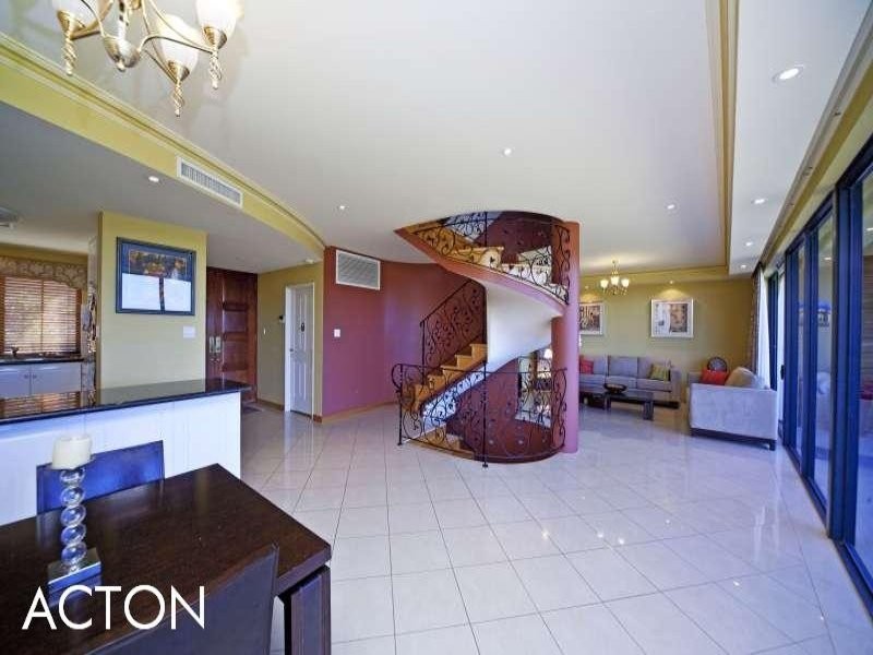 26 Jewell Lane, East Perth WA 6004