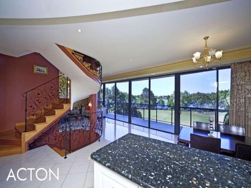 26 Jewell Lane, East Perth WA 6004