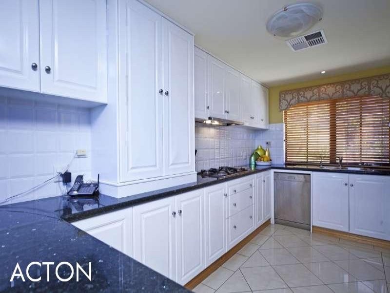 26 Jewell Lane, East Perth WA 6004