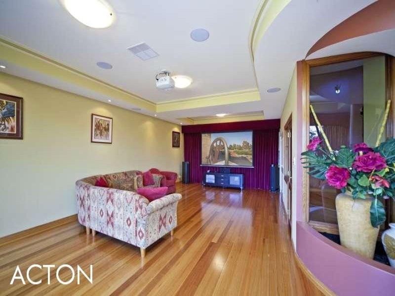 26 Jewell Lane, East Perth WA 6004