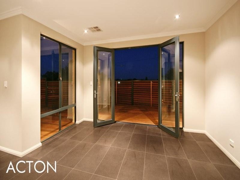 29 Kelvin Street, Maylands WA 6051