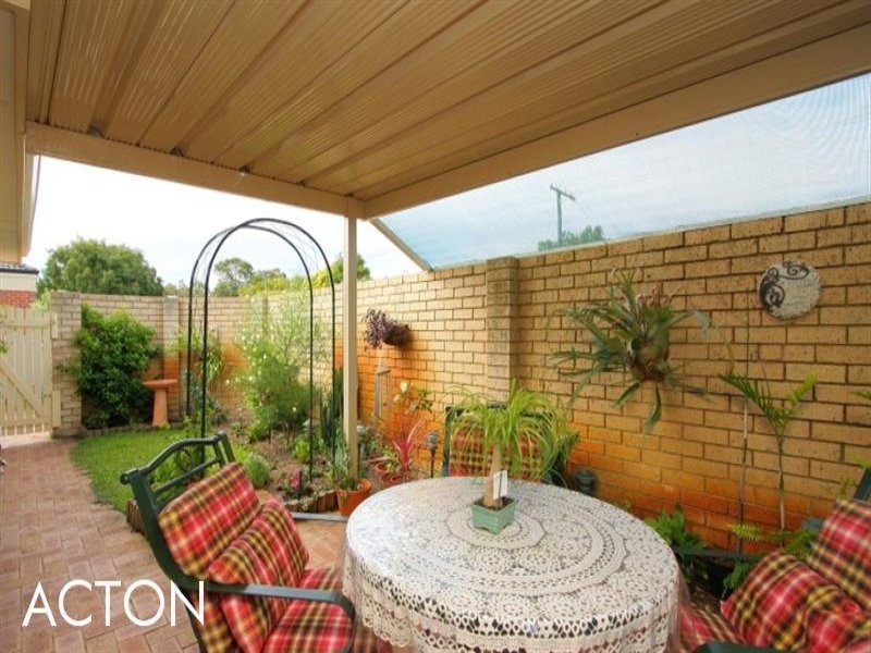 15 Bathurst Street, Dianella WA 6059