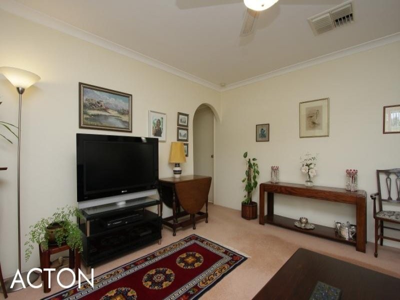 15 Bathurst Street, Dianella WA 6059