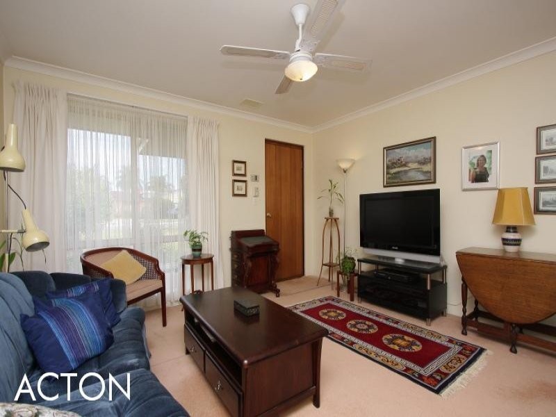 15 Bathurst Street, Dianella WA 6059