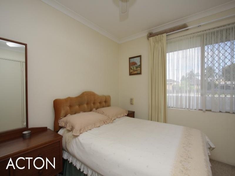 15 Bathurst Street, Dianella WA 6059