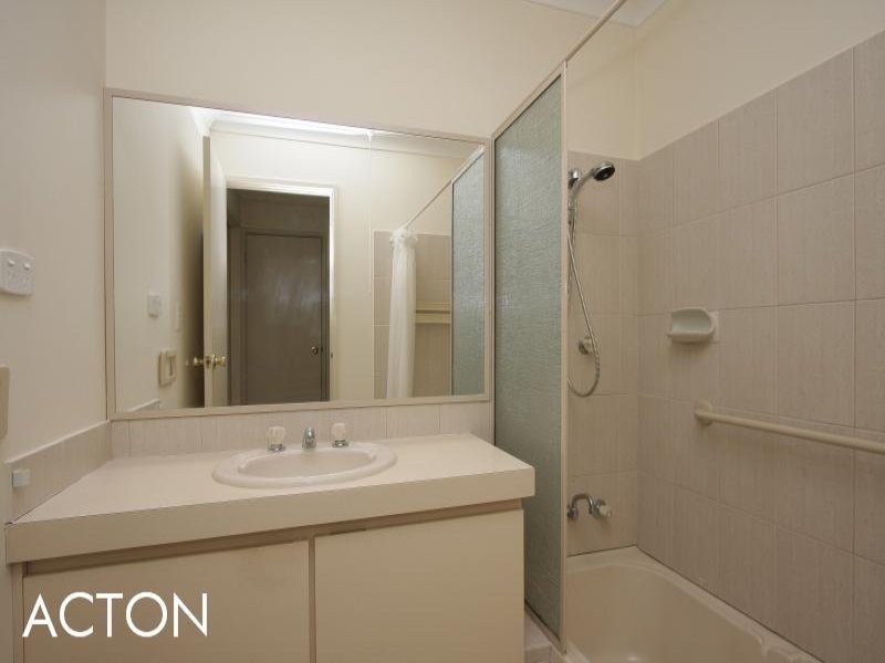 15 Bathurst Street, Dianella WA 6059