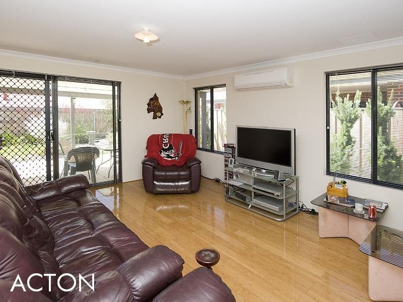 17 Weyba Turn, Ellenbrook WA 6069