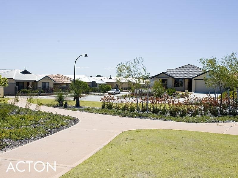 17 Weyba Turn, Ellenbrook WA 6069