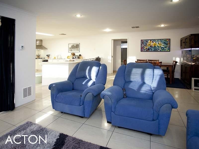 5 Messina Grove, Ellenbrook WA 6069