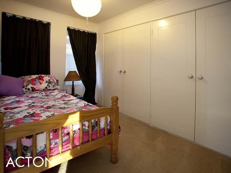 5 Messina Grove, Ellenbrook WA 6069