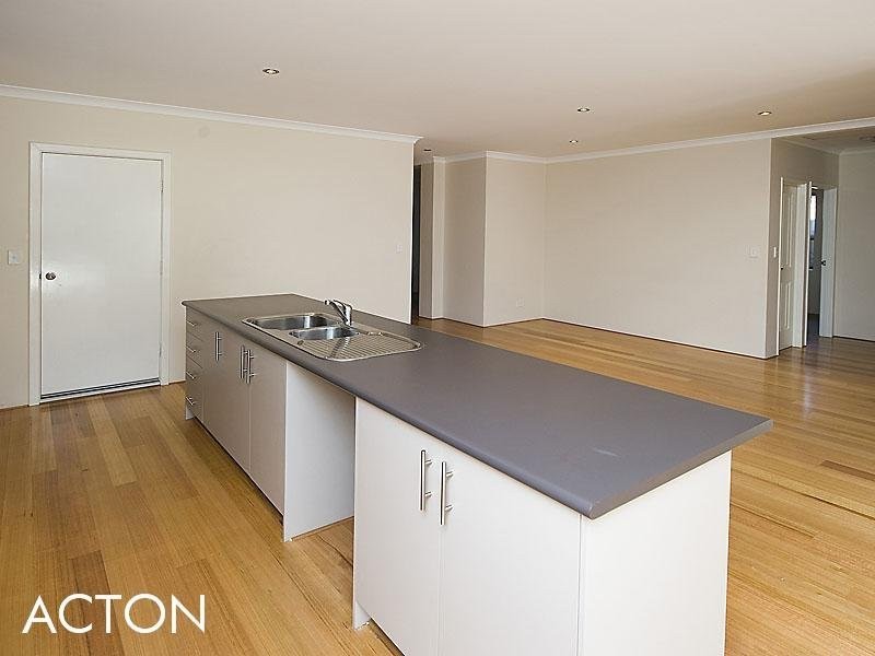 35 Pavilion Circle, The Vines WA 6069