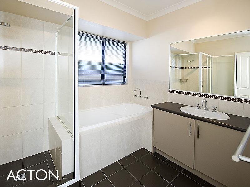 35 Pavilion Circle, The Vines WA 6069