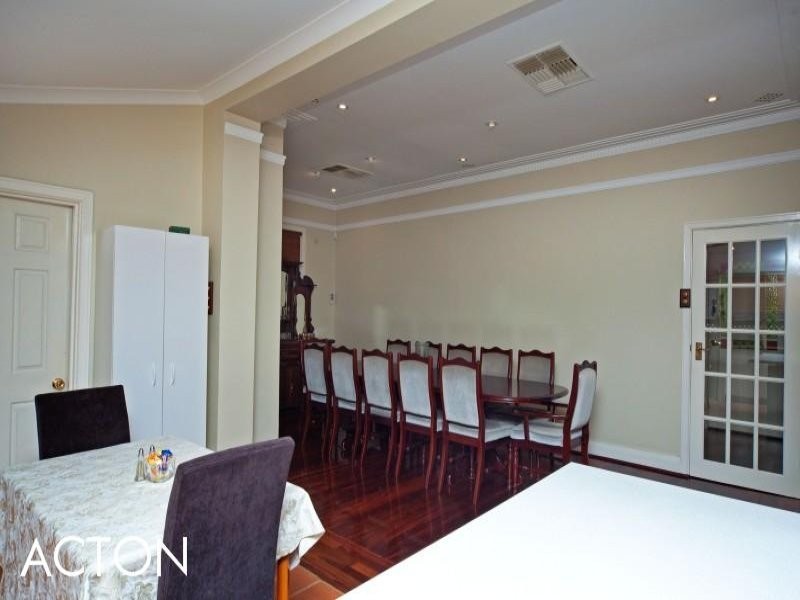 27 Toowong Street, Bayswater WA 6053