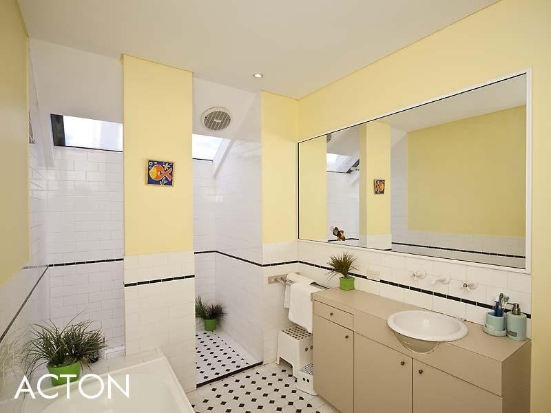 19C Wittenoom Street, East Perth WA 6004