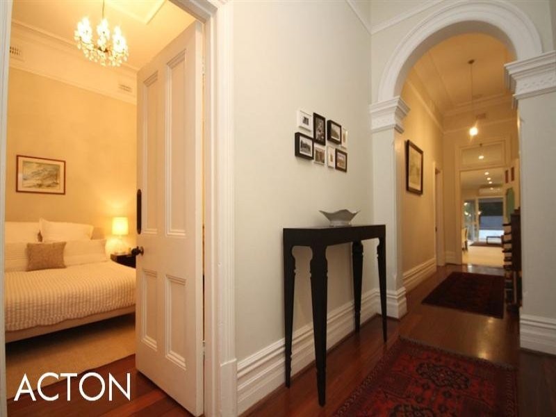 4 Veitch Street, Bayswater WA 6053