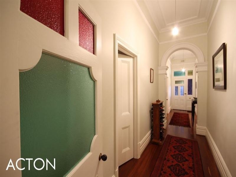 4 Veitch Street, Bayswater WA 6053