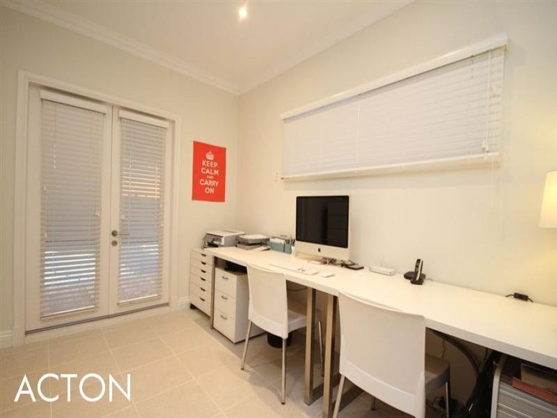 4 Veitch Street, Bayswater WA 6053