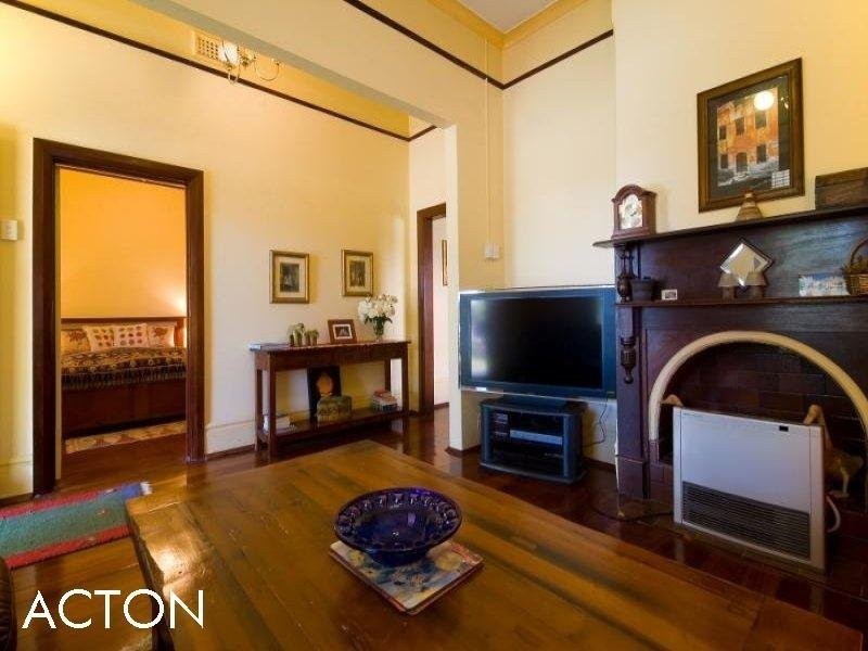 152 Sixth Avenue, Inglewood WA 6052