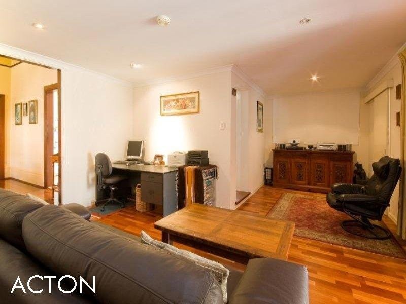 152 Sixth Avenue, Inglewood WA 6052