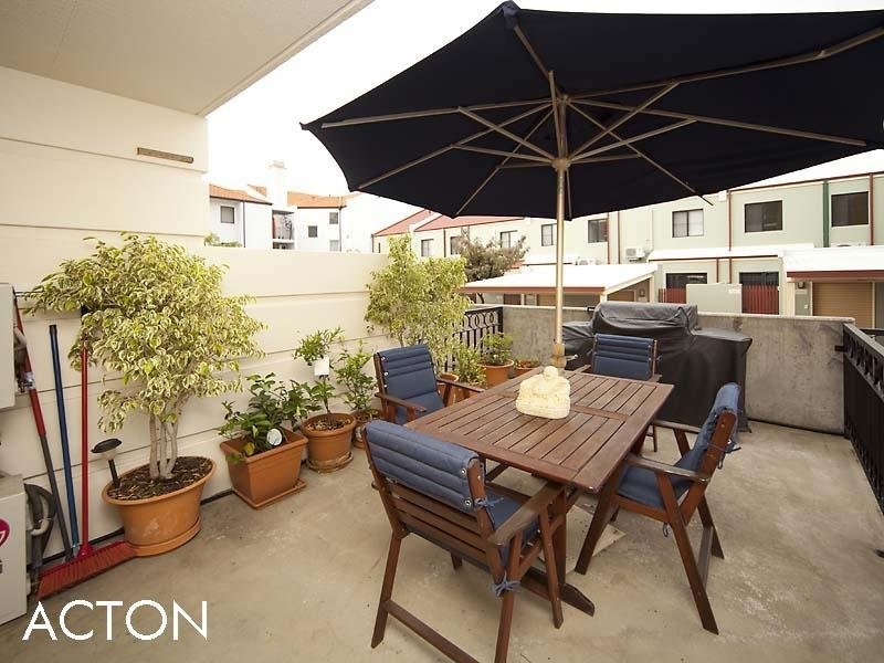 7/19 Little Shenton Lane, Northbridge WA 6003