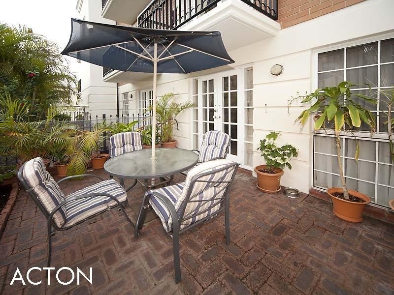 7/19 Little Shenton Lane, Northbridge WA 6003