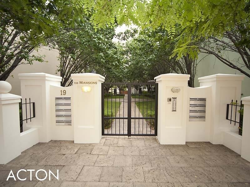 7/19 Little Shenton Lane, Northbridge WA 6003