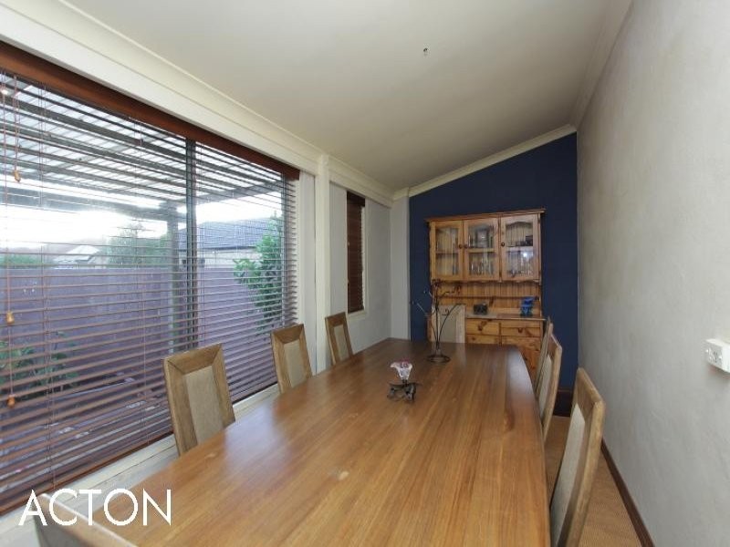 15 Valentine Avenue, Dianella WA 6059