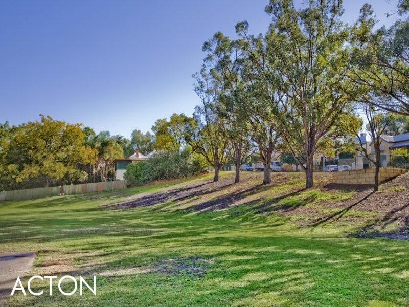 46 Slade Street, Bayswater WA 6053