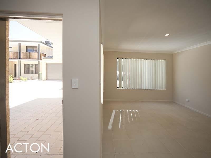 4/105 Gladstone Road, Rivervale WA 6103