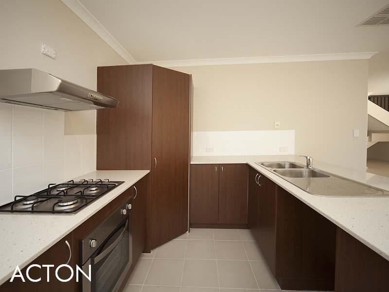 4/105 Gladstone Road, Rivervale WA 6103