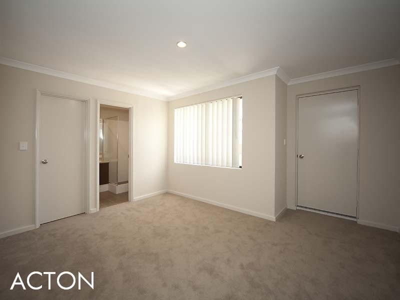 4/105 Gladstone Road, Rivervale WA 6103