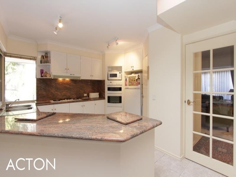 7 Amelup Place, Dianella WA 6059