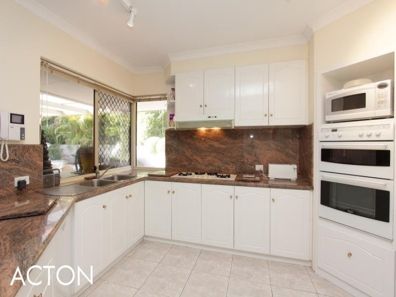 7 Amelup Place, Dianella WA 6059