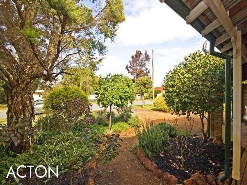 4 Hobart Street, Bayswater WA 6053