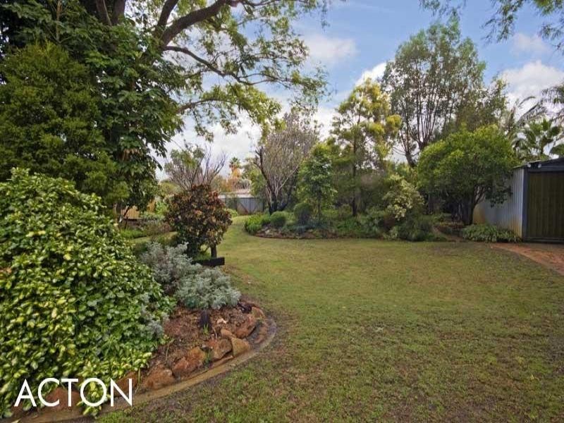 4 Hobart Street, Bayswater WA 6053