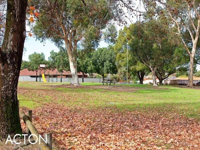 4 Hobart Street, Bayswater WA 6053